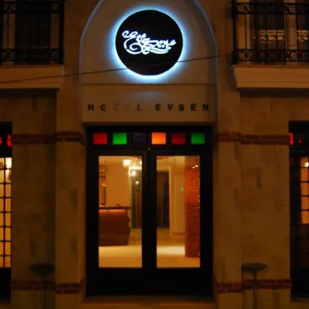 Hotel Evsen 3*